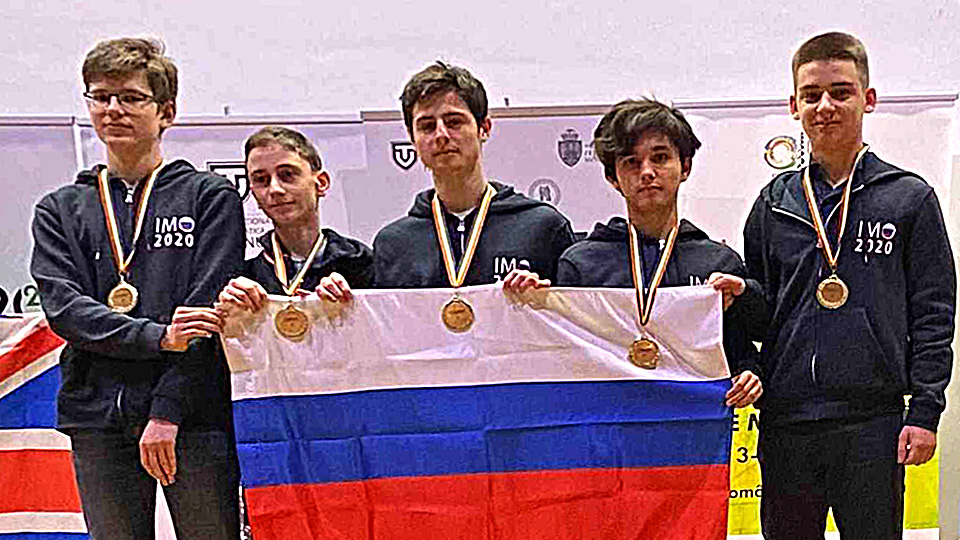 Российские школьники-математики глобально лидируют